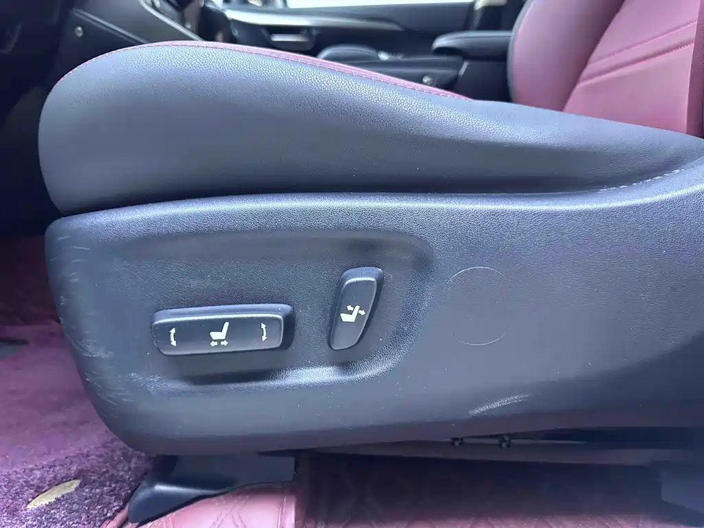 Lexus NX 2021 — фото 17