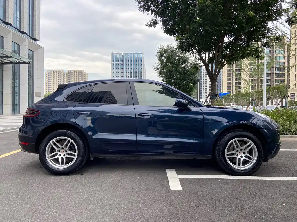 Porsche Macan 2017 — фото 6