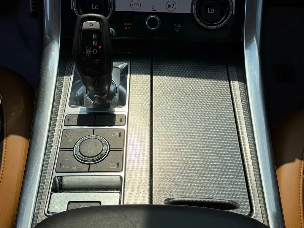 Land Rover Range Rover Sport 2018 — фото 21
