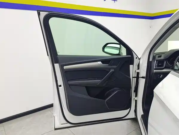 Audi Q5L 2020