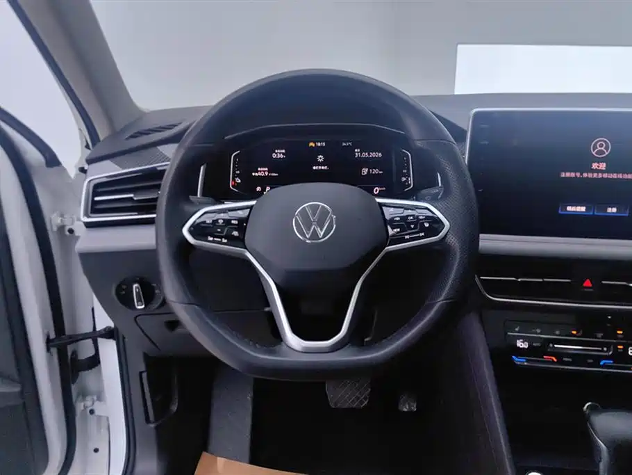 Volkswagen Tiguan L Plug-In Hybrid 2023 — фото 15