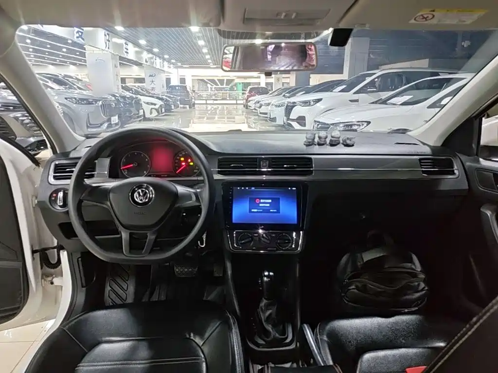 Volkswagen Santana 2018 — фото 10