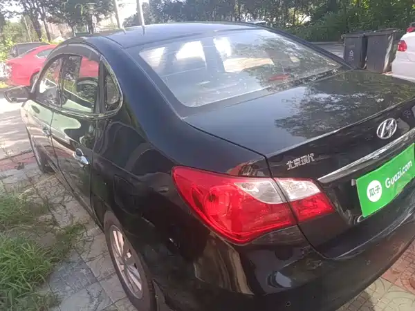 Hyundai Yuedong 2015