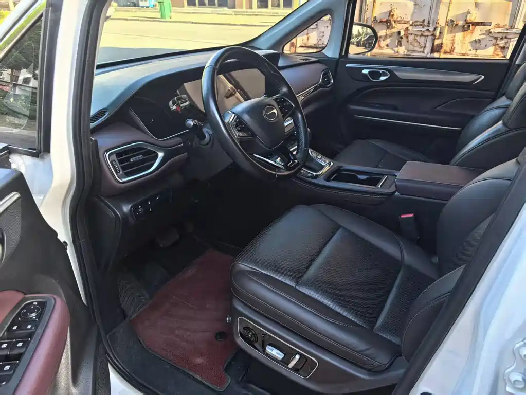 GAC Trumpchi M6 2022 — фото 5