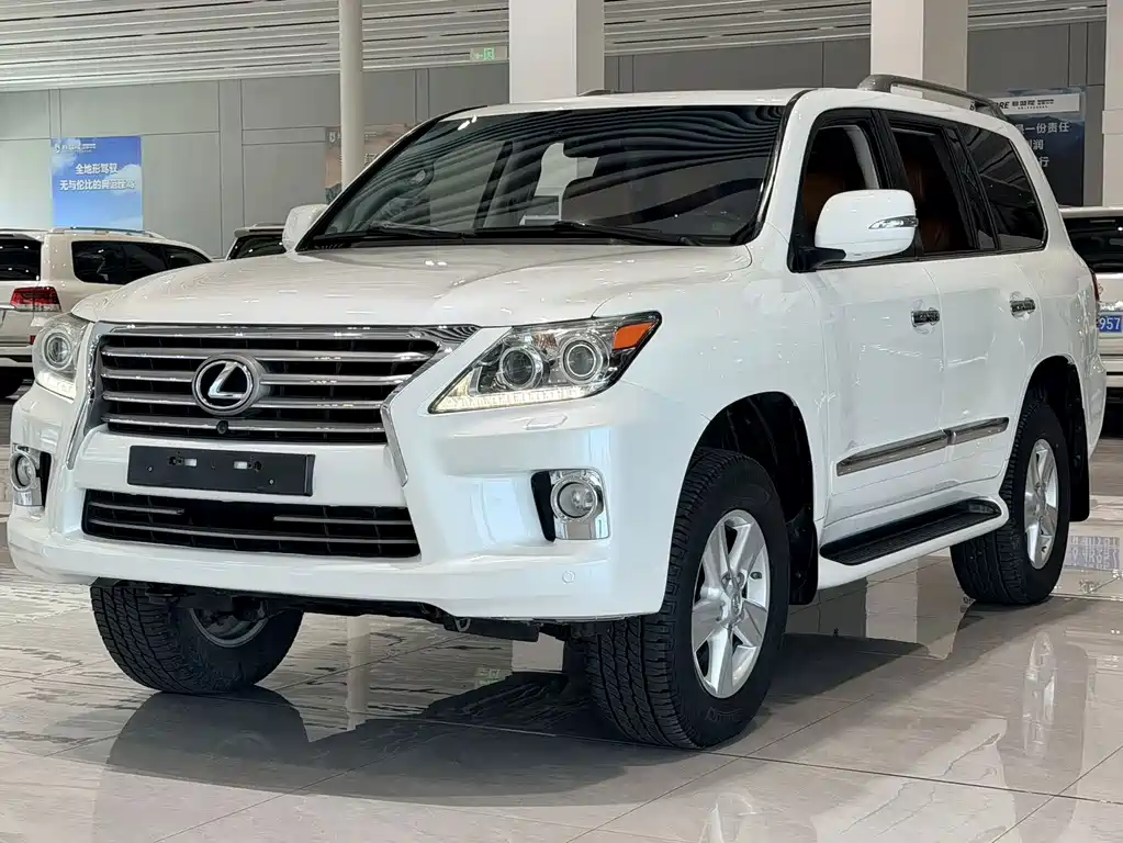 Lexus LX 2013 — фото 3