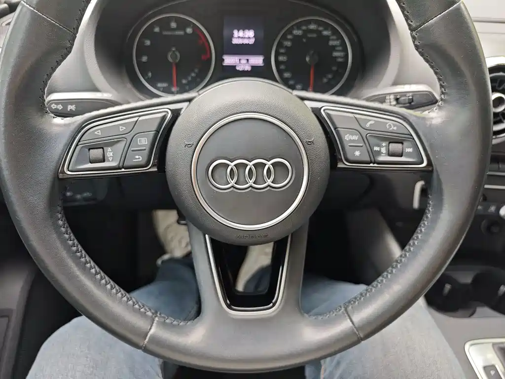 Audi A3 2019 — фото 15