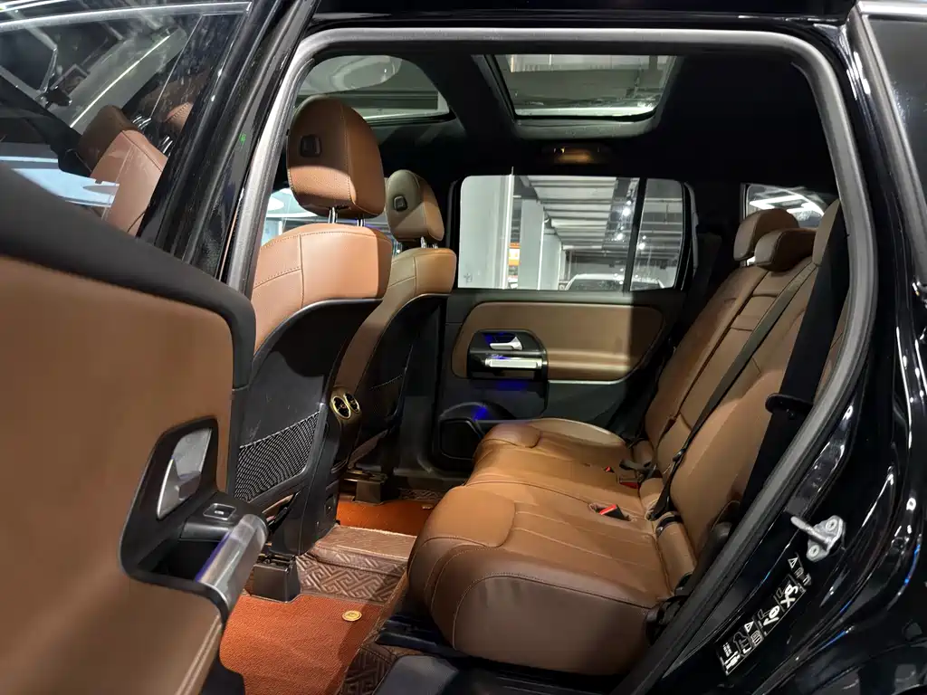 Mercedes-Benz GLB 2023 — фото 14
