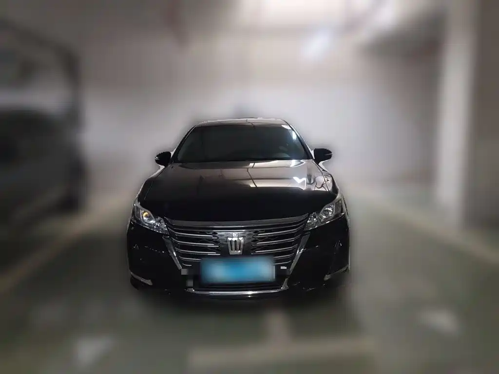 Toyota Crown 2015 — фото 24