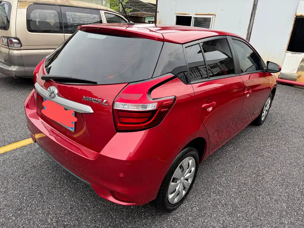 Toyota Yaris L 2019