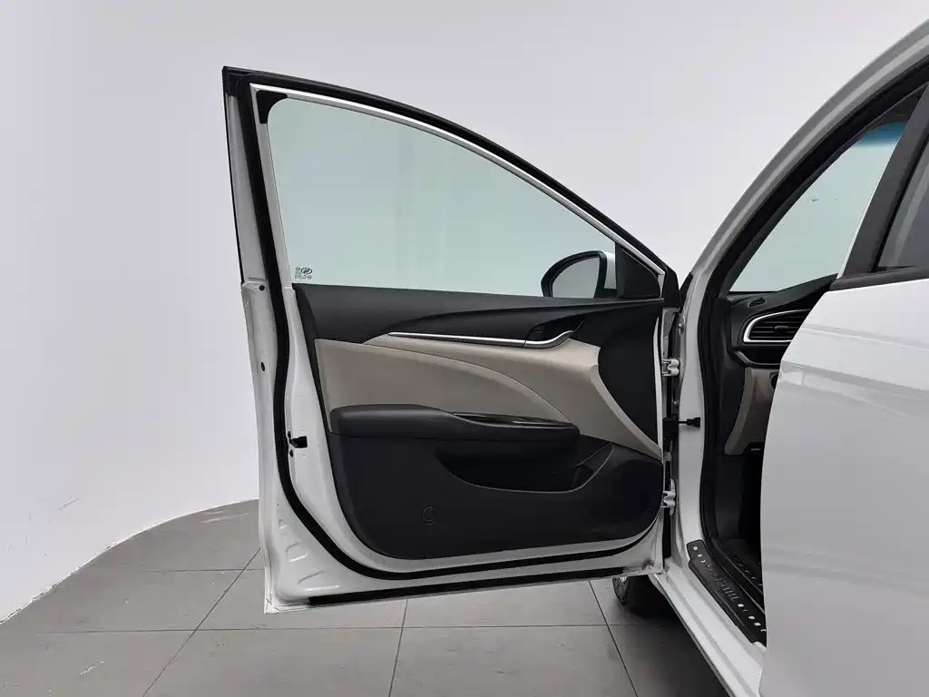 Buick Excelle GT 2017 — фото 8