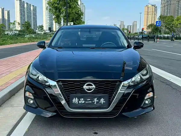 Nissan Teana 2022