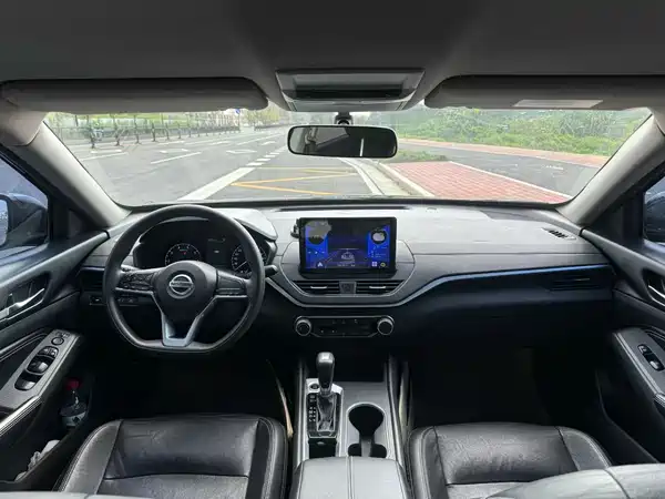 Nissan Teana 2022