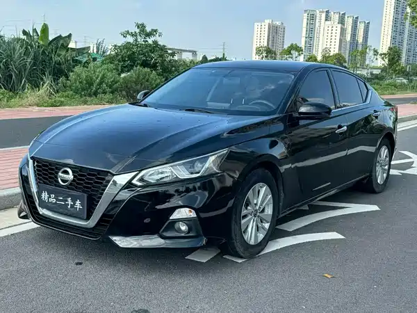 Nissan Teana 2022