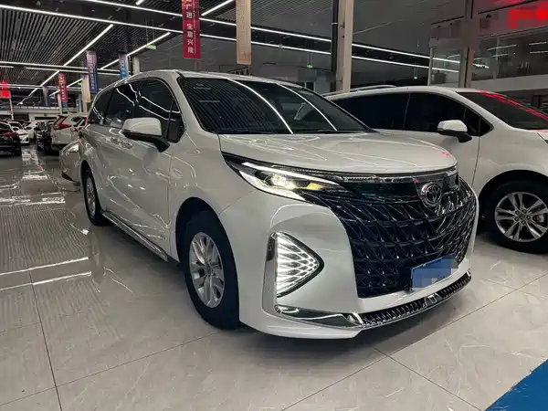 Toyota Granvia 2025