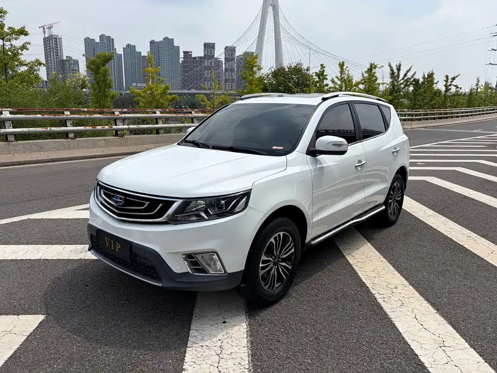 Geely Vision X6 2017 — фото 1