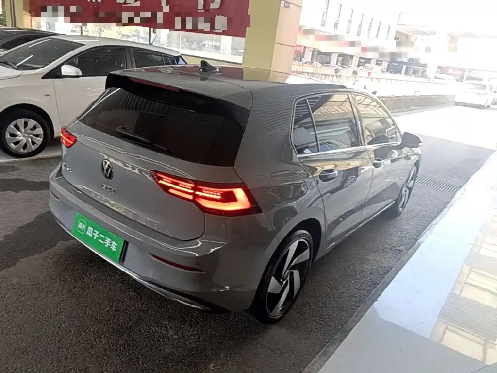 Volkswagen Golf 2023