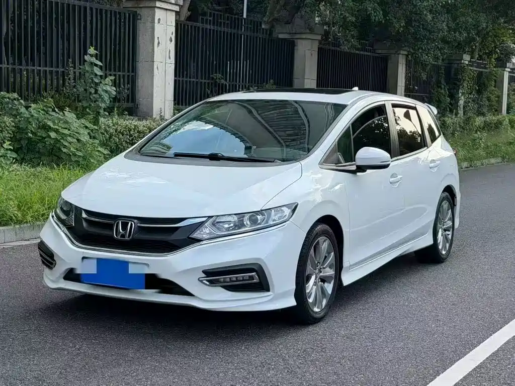 Honda Jade 2017 — фото 1