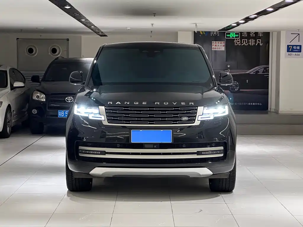 Land Rover Range Rover 2022 — фото 2