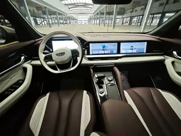 Geely Xingyue L 2024