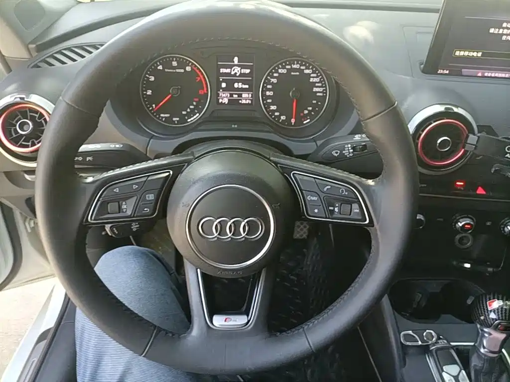 Audi A3 2021 — фото 11