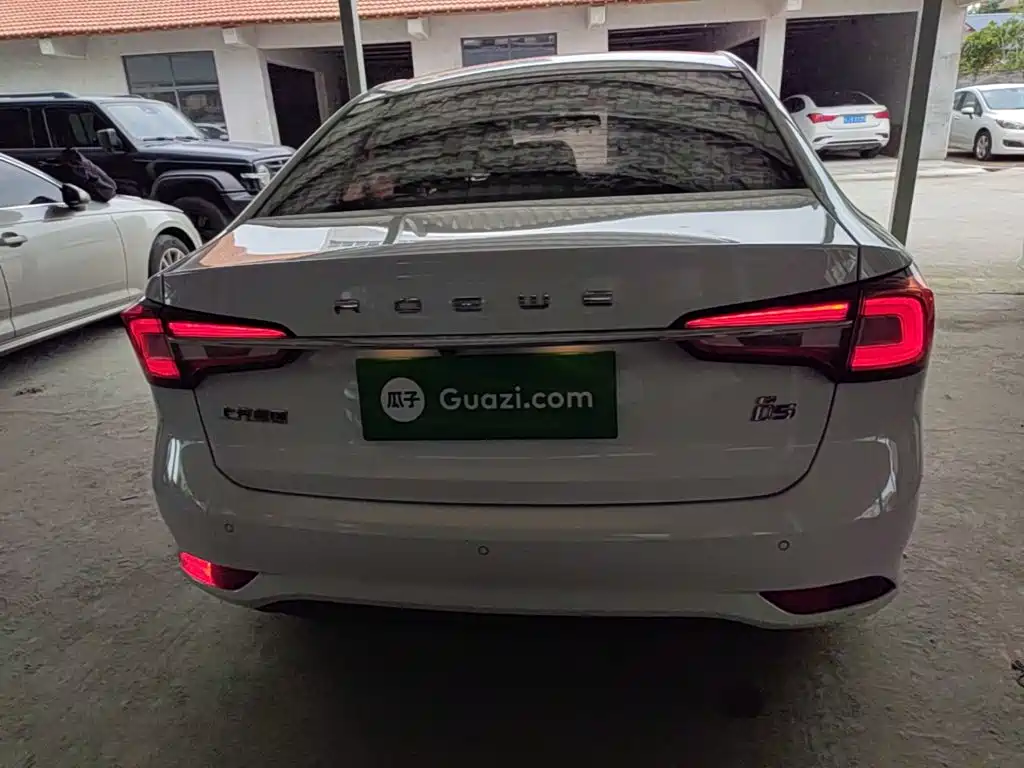 Roewe i5 2020