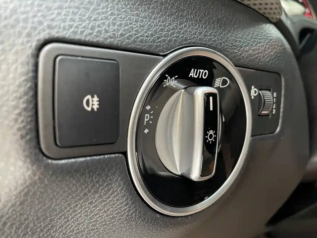 Mercedes-Benz B-Class 2017 — фото 14