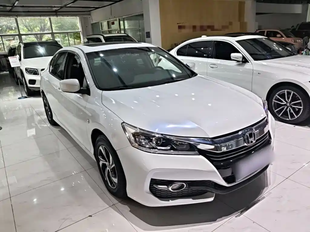 Honda Accord 2017 — фото 4