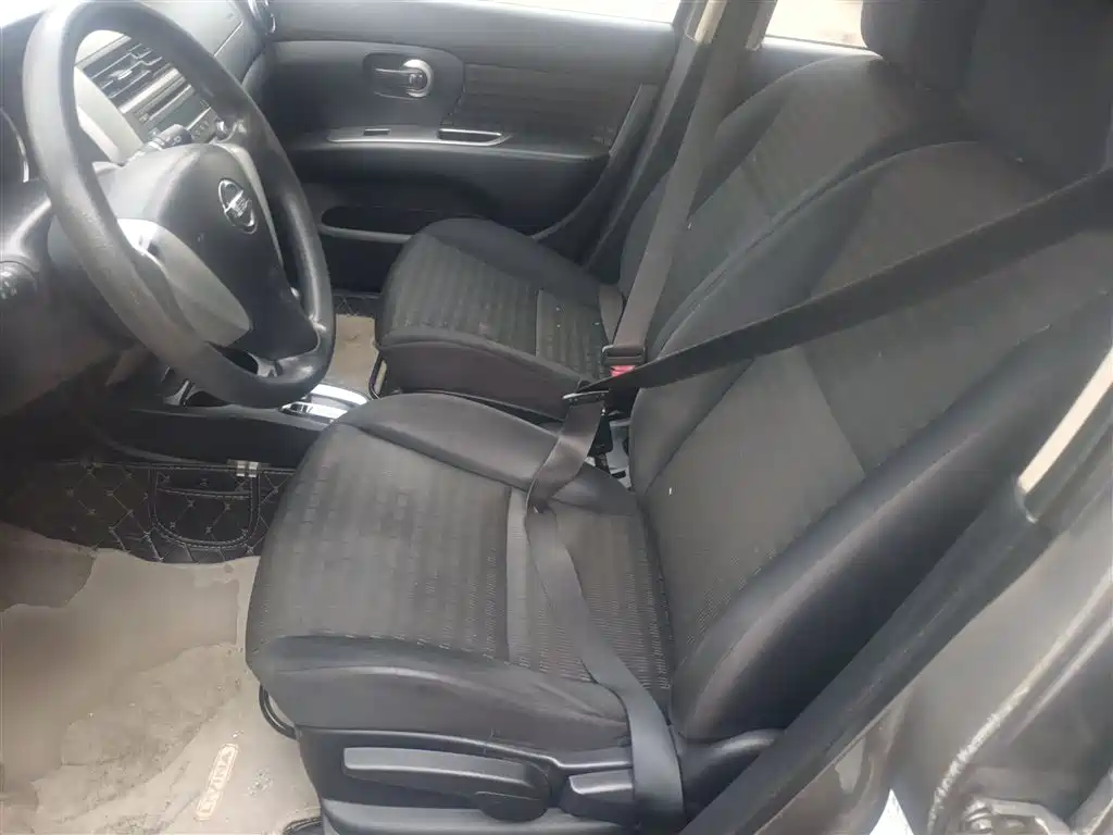 Nissan Livina 2015 — фото 15