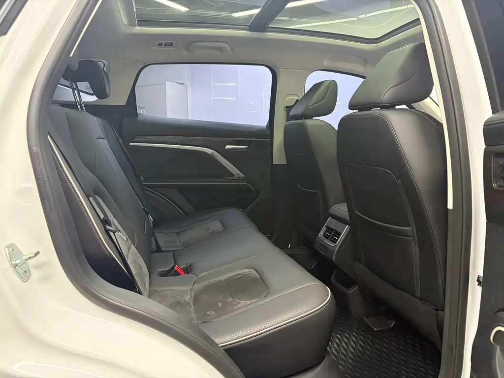 Haval H6 2023 — фото 16