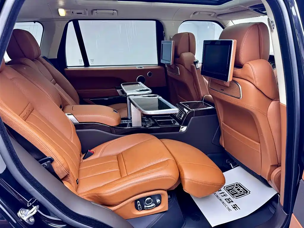 Land Rover Range Rover 2018 — фото 31