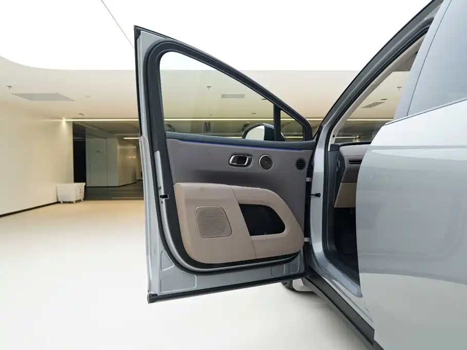 Li Auto i8 2026 — фото 16