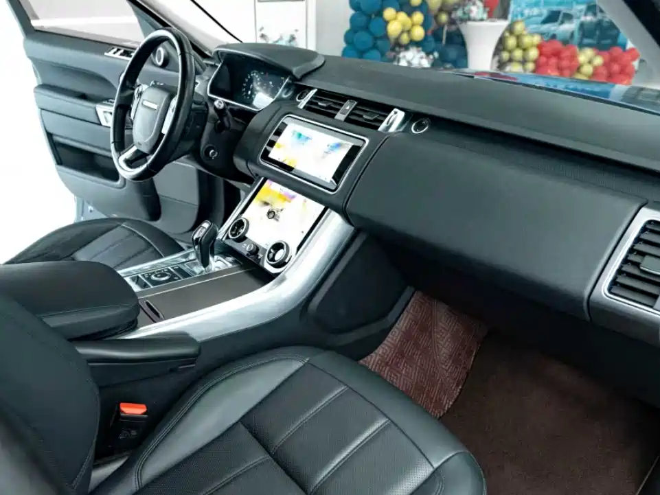 Land Rover Sport 2021 — фото 18