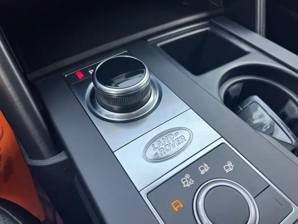 Land Rover Discovery 2020 — фото 9