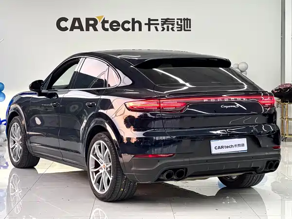 Porsche Cayenne 2022