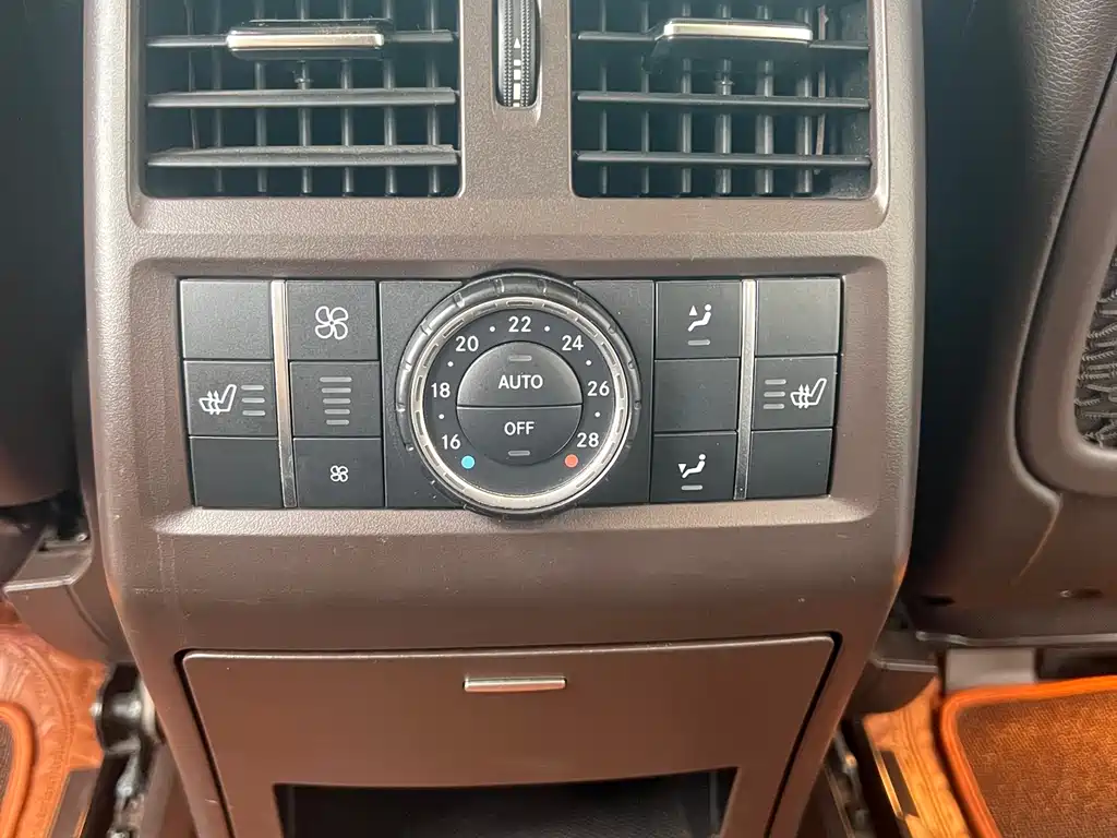 Mercedes-Benz GLS 2018 — фото 29