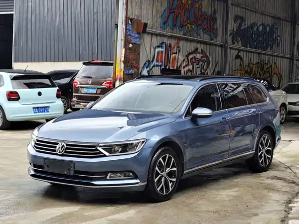 Volkswagen Viloran 2019