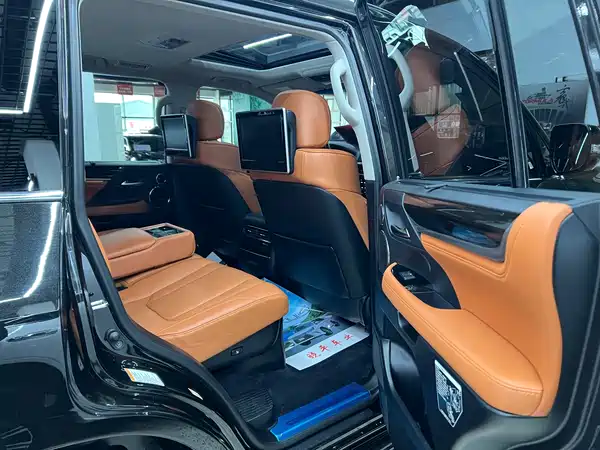 Lexus LX 2016