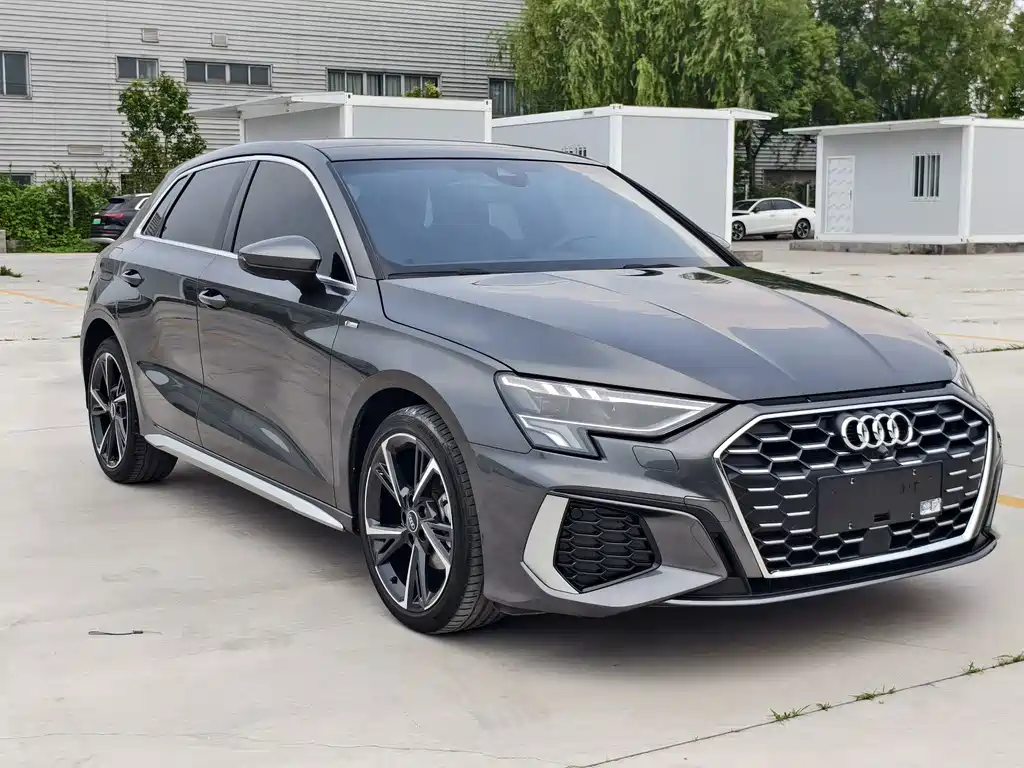 Audi A3 2023 — фото 9