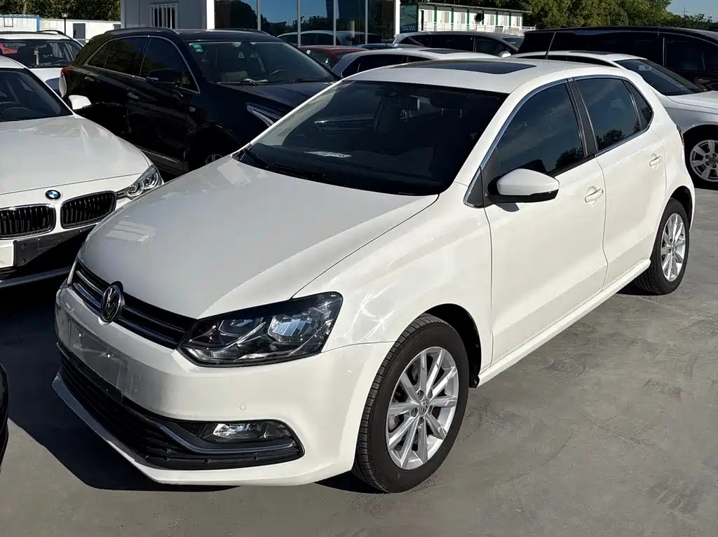 Volkswagen Polo 2016 — фото 1