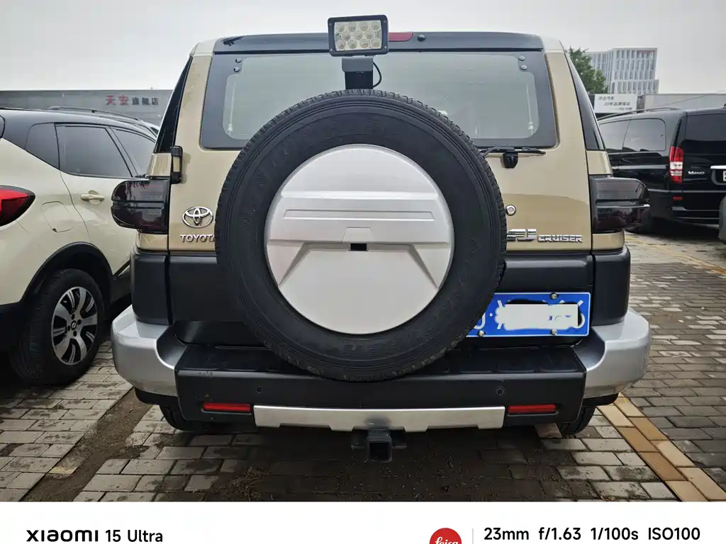 Toyota FJ Cruiser 2018 — фото 4