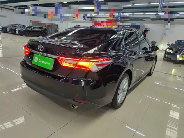 Toyota Camry 2021