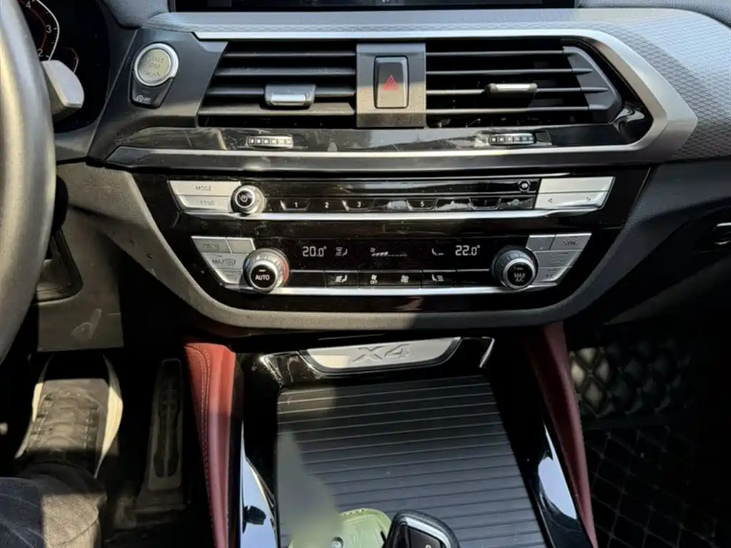 BMW X4 2021 — фото 17