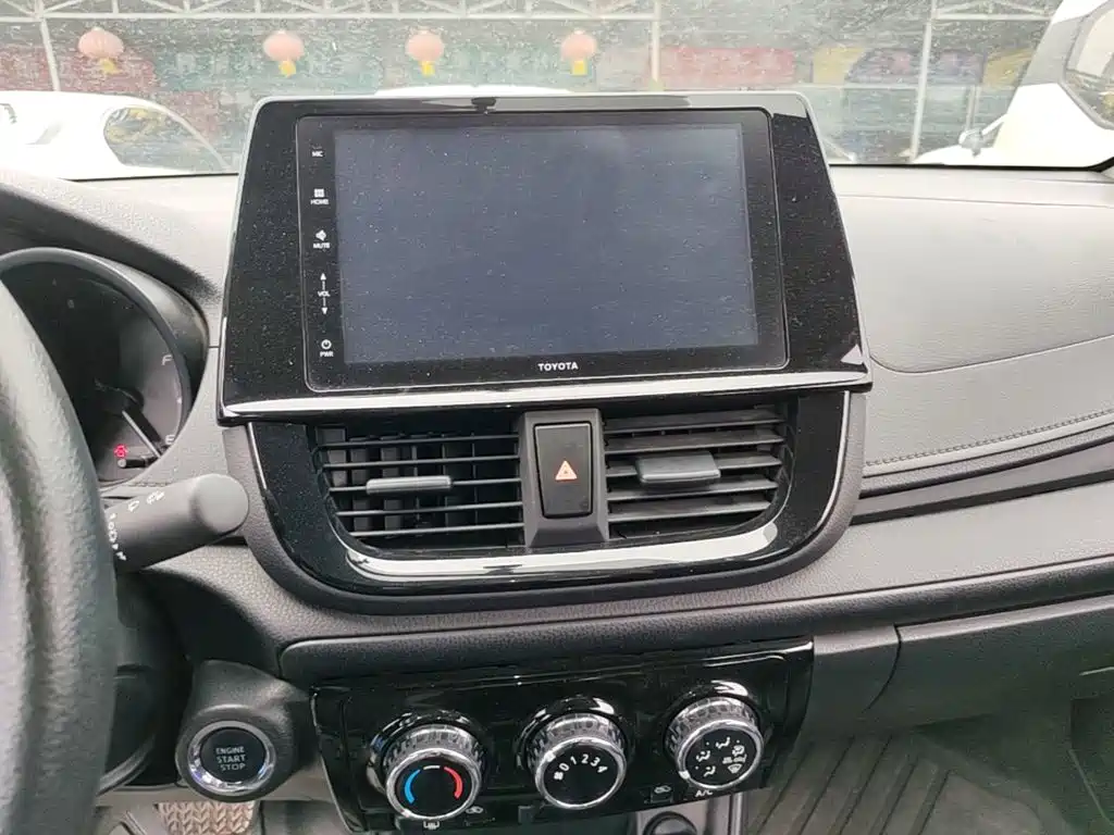 Toyota Vios 2023 — фото 13