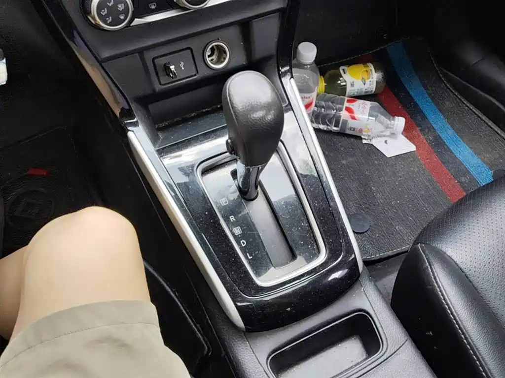 Nissan Sylphy 2020 — фото 10