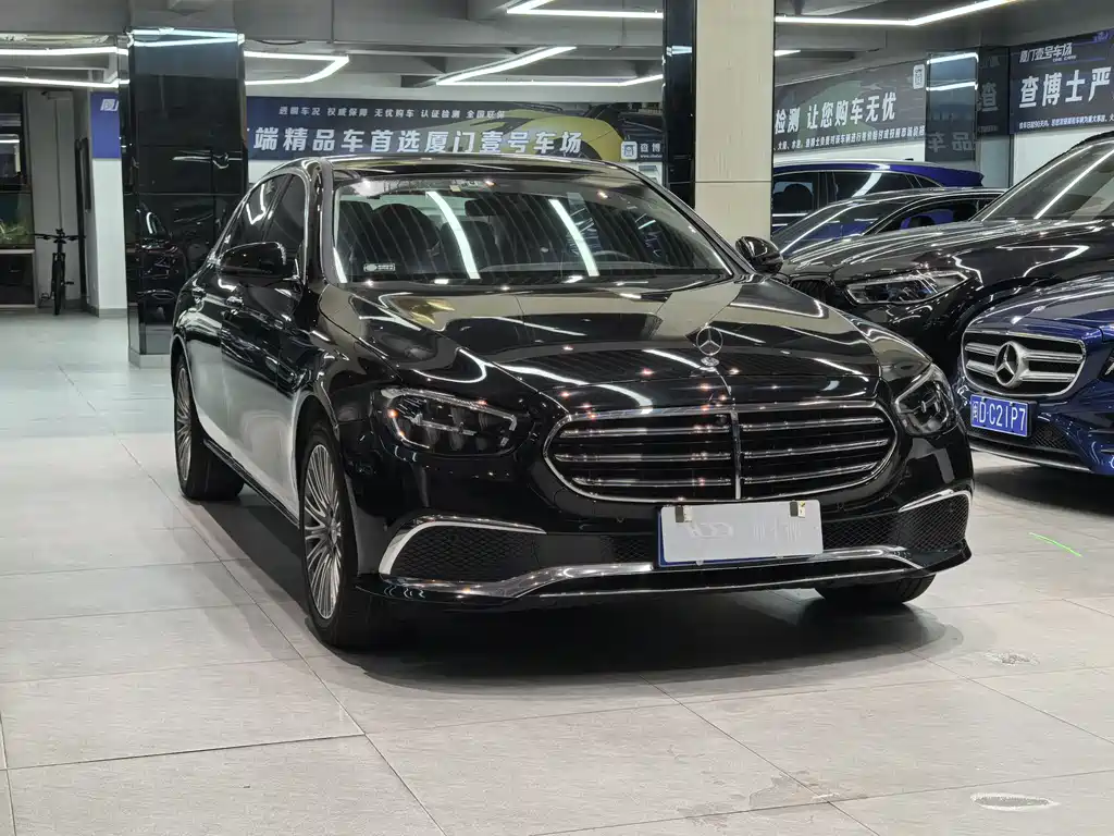 Mercedes-Benz E-Class 2022