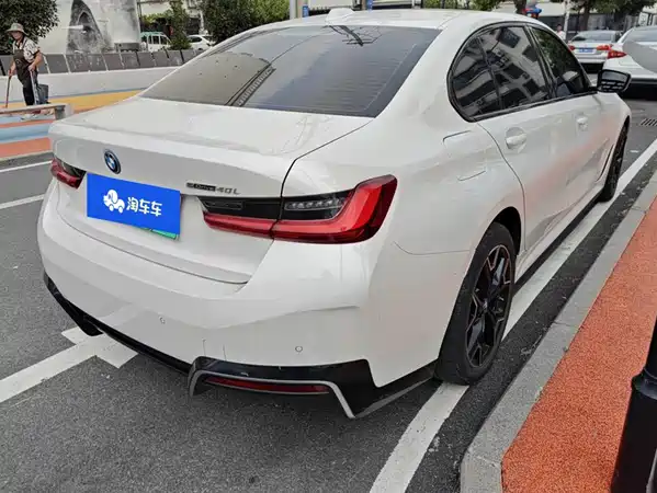 BMW i3 2023