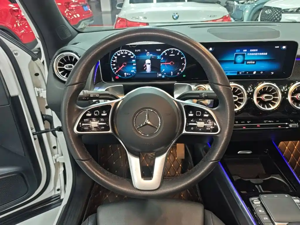 Mercedes-Benz GLB 2020 — фото 11