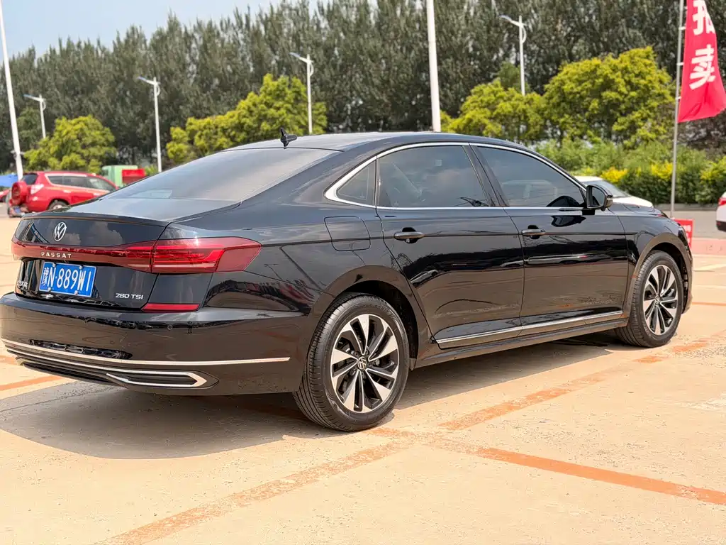 Volkswagen Passat 2022