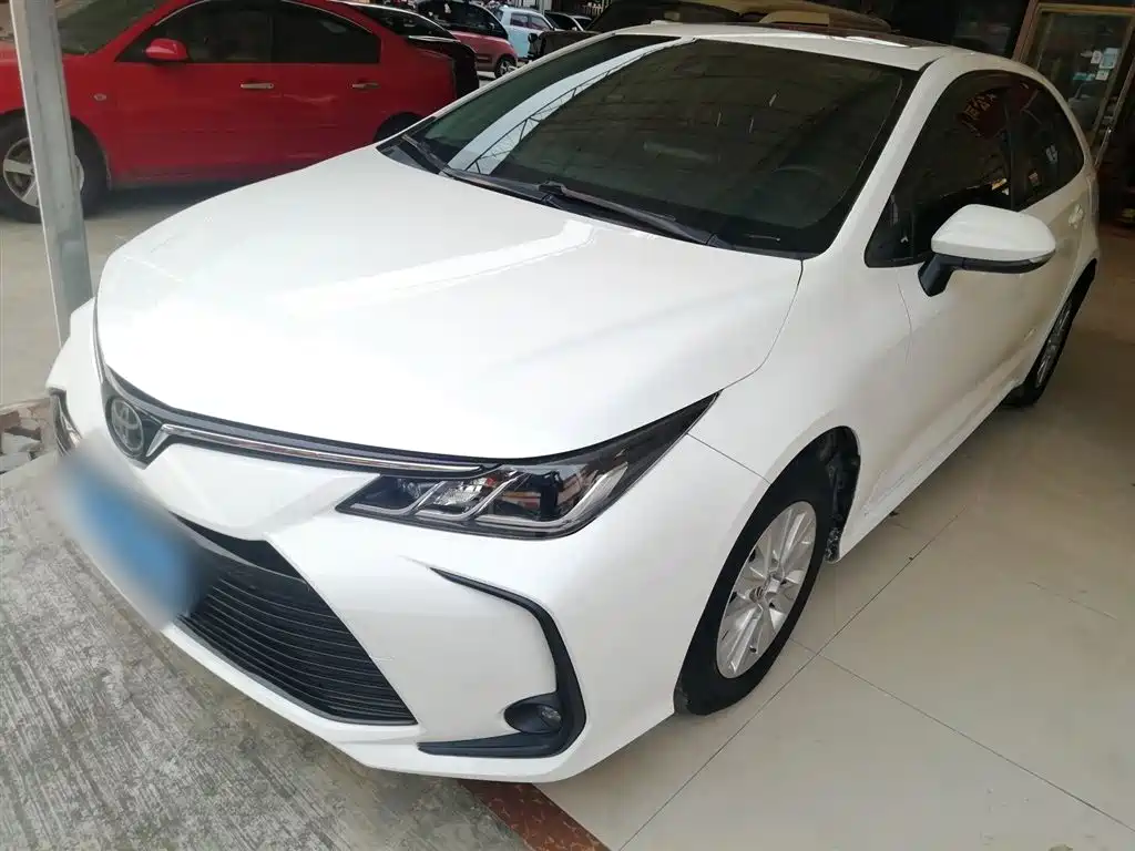 Toyota Corolla 2020 — фото 1