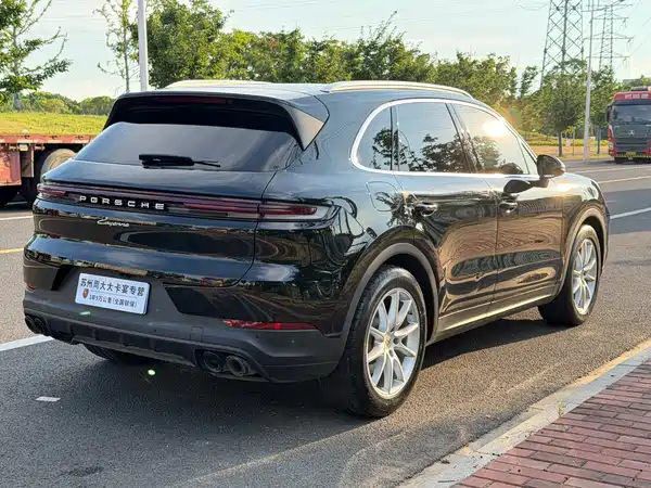 Porsche Cayenne 2024